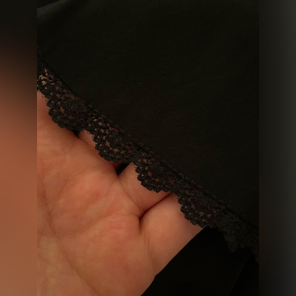 ZARA TRF Layered Lace Mini Skirt! 🖤 - Picture 5 of 6